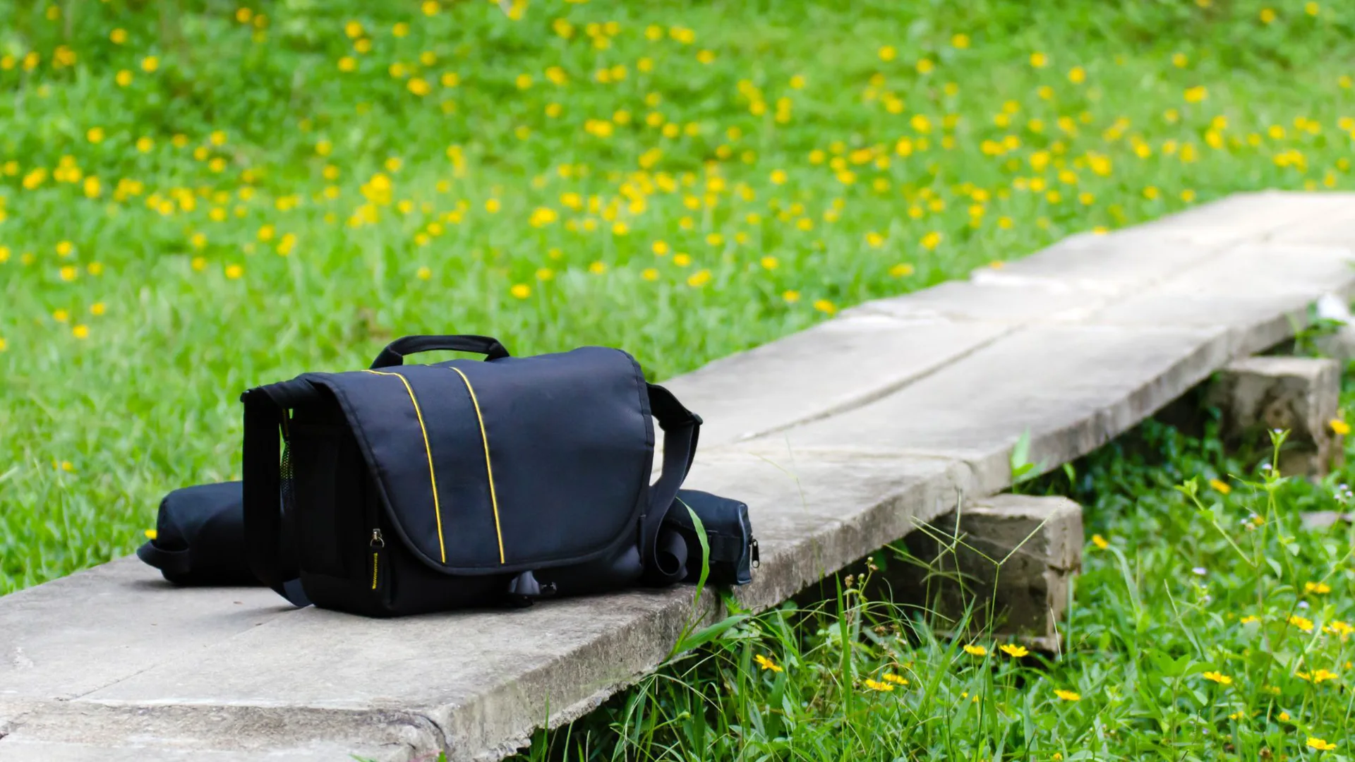 Best Shoulder Camera Bags for Versatile and Comfortable Carrying