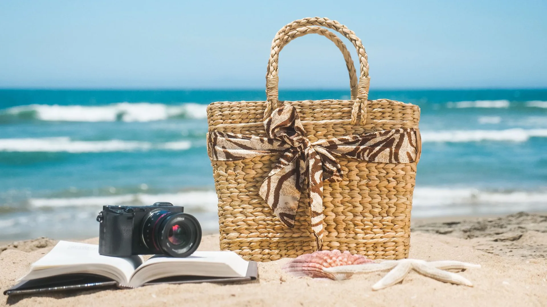 Cool Camera Bags for Ladies: Stylish, Functional, and Perfect for Your Gear