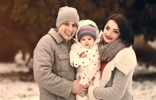 15+ Neutral Winter Family Photo Outfit Ideas for Timeless Memories