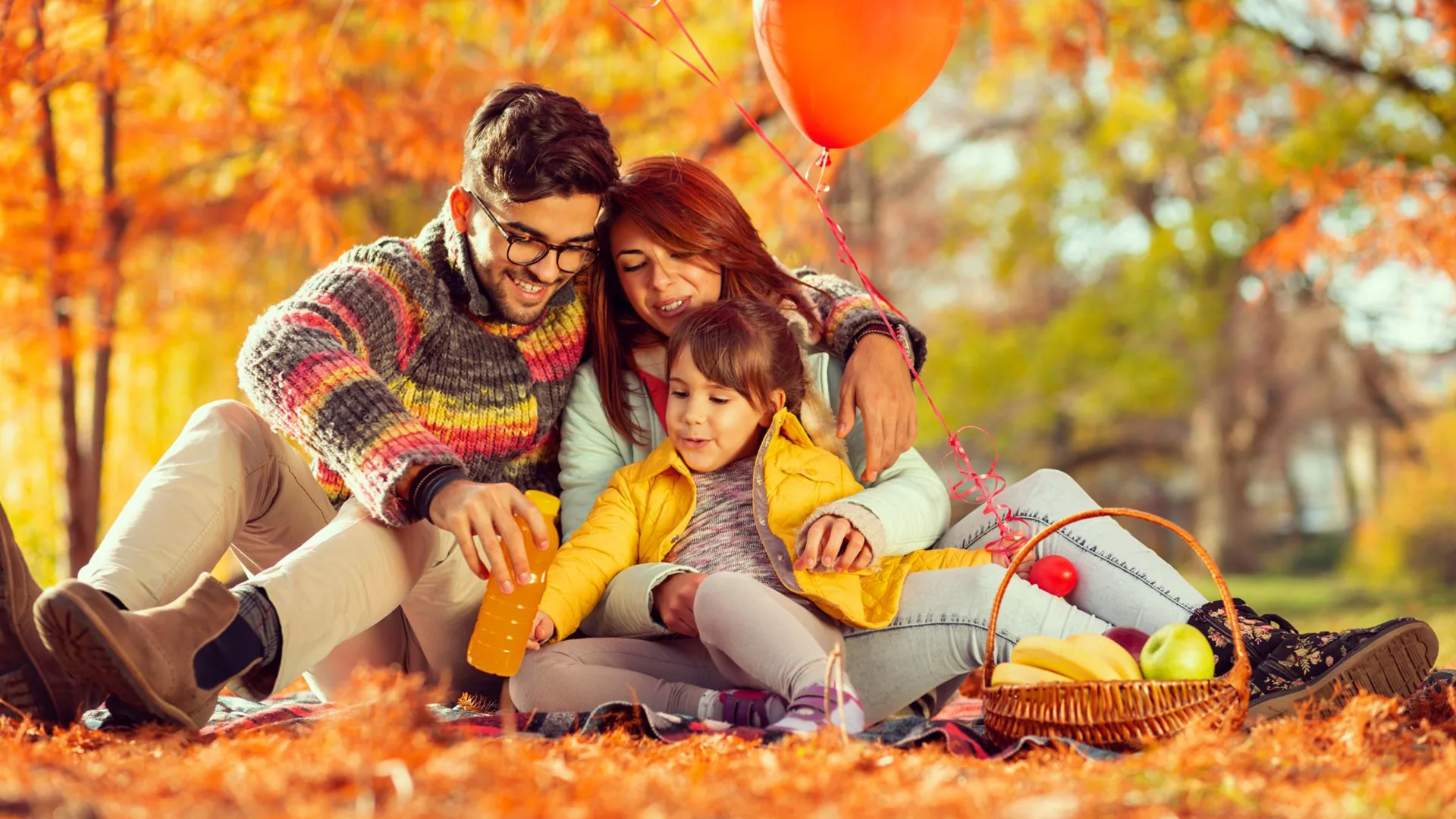 The Best Fall Family Photo Outfit Ideas for Cozy and Chic Looks